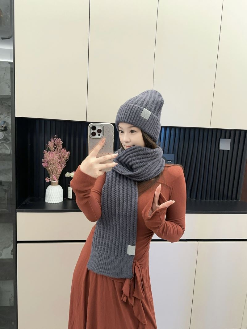 Loewe Caps Scarfs